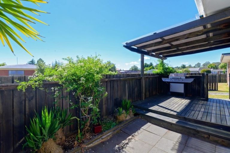 Photo of property in 4 Trent Place, Fenton Park, Rotorua, 3010