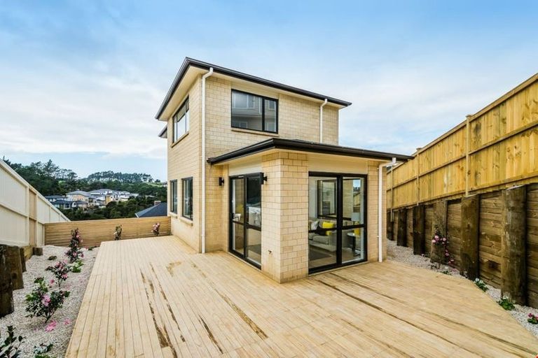 Photo of property in 48 Golden Morning Drive, Albany Heights, Auckland, 0632