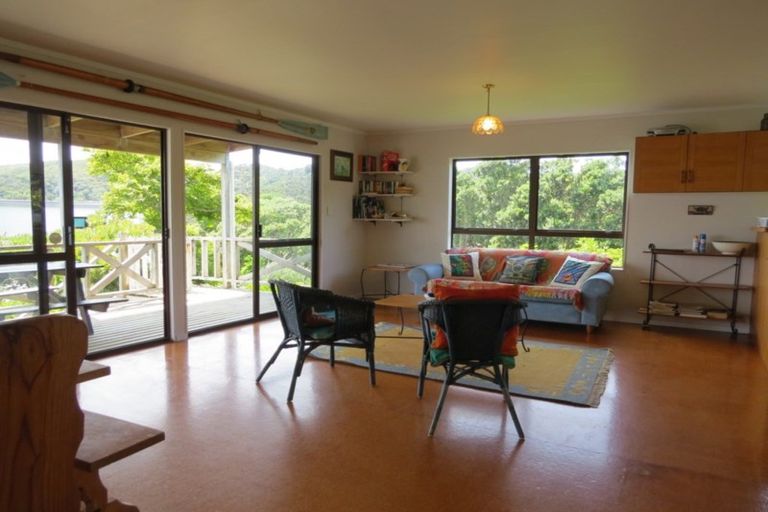 Photo of property in 17 Little Bay Drive, Waikawau, Coromandel, 3584