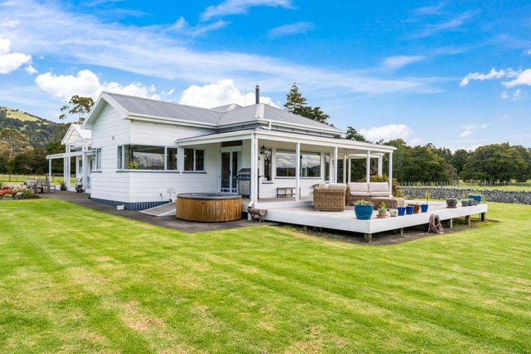 Photo of property in 30 Saleyards Road, Kauri, 0185
