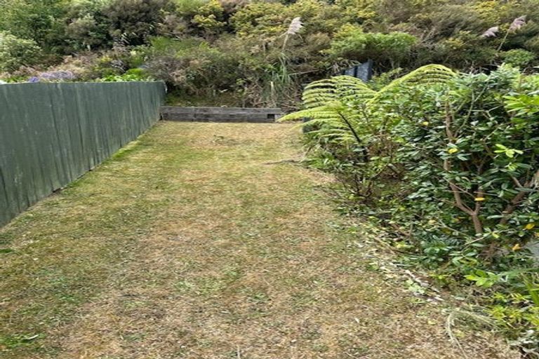 Photo of property in 111 Woodman Drive, Tawa, Wellington, 5028