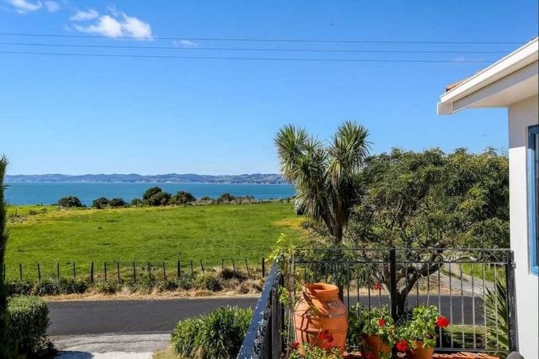 Photo of property in 115 Turangi Road, Motunui, Waitara, 4383