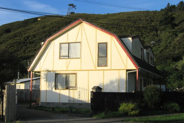 Photo of property in 40 Eldon Grove, Taita, Lower Hutt, 5019