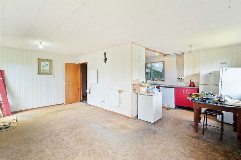 Photo of property in 24 Zingaro Place, Massey, Auckland, 0614