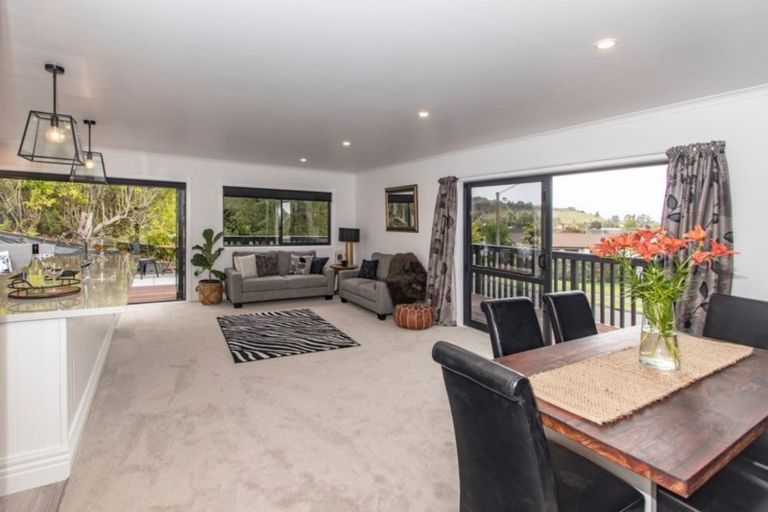 Photo of property in 39b Hetley Crescent, Taradale, Napier, 4112