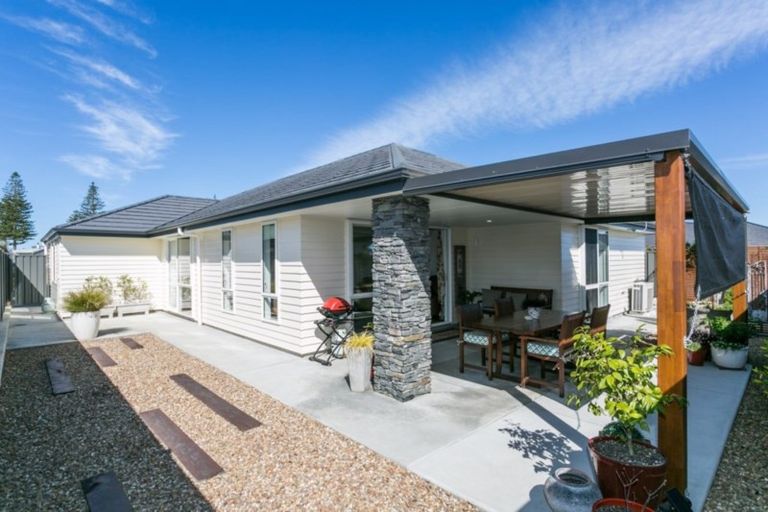 Photo of property in 27 Aparima Place, Awatoto, Napier, 4110