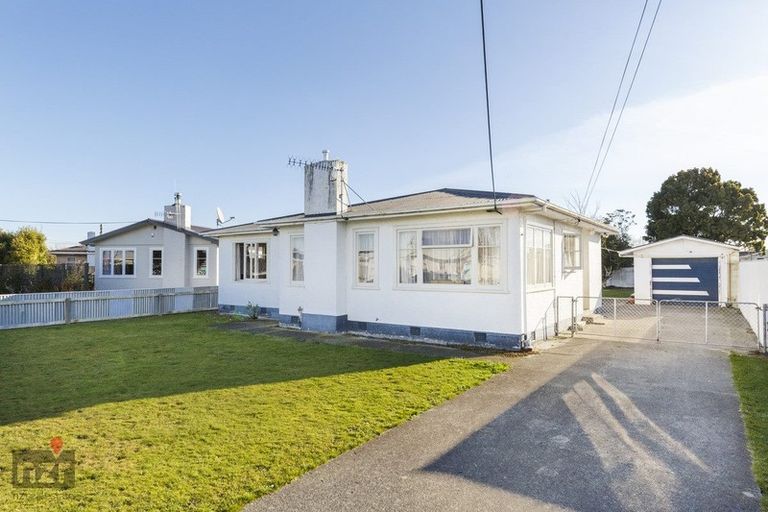Photo of property in 18 Churchill Avenue, Feilding, 4702