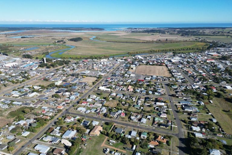 Photo of property in 9a Reeve Street, Foxton, 4814