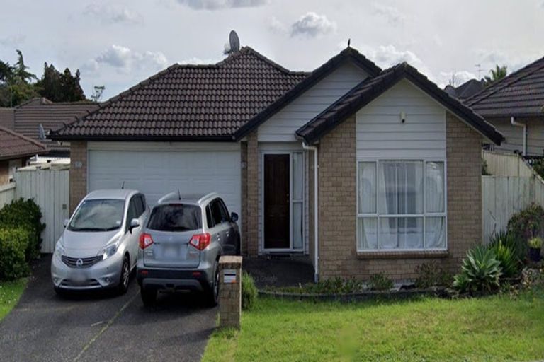 Photo of property in 4 Stamford Crescent, Flat Bush, Auckland, 2019