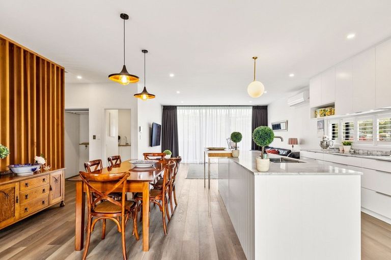 Photo of property in 10d Hastings Road, Mairangi Bay, Auckland, 0630