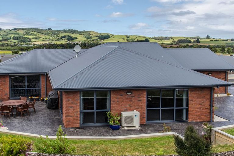 Photo of property in 1 Holyport Close, Fairfield, Dunedin, 9018