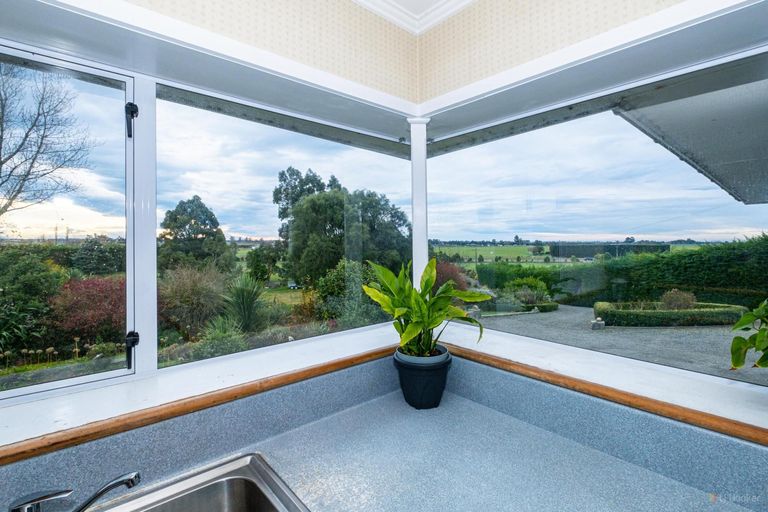 Photo of property in 293 Pleasant Point Highway, Levels, Timaru, 7975