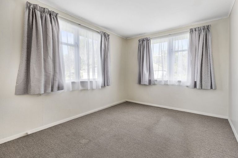Photo of property in 105-111 Bedford Street, Cannons Creek, Porirua, 5024