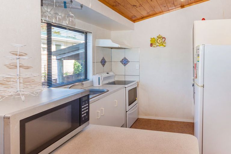 Photo of property in 2/16 Boundary Road, Opaheke, Papakura, 2113