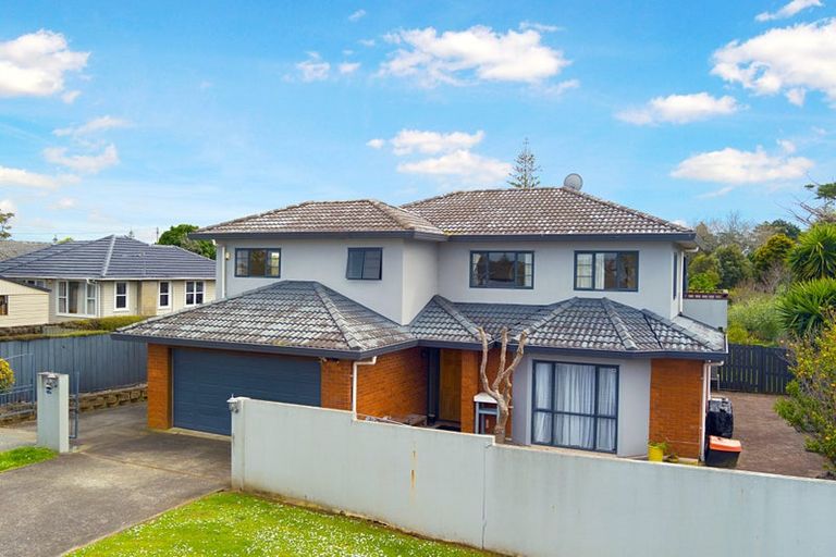 Photo of property in 42a Totara Road, Te Atatu Peninsula, Auckland, 0610