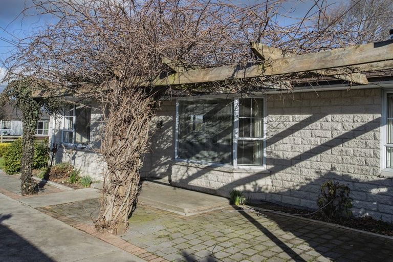 Photo of property in 1/395 Withells Road, Avonhead, Christchurch, 8042