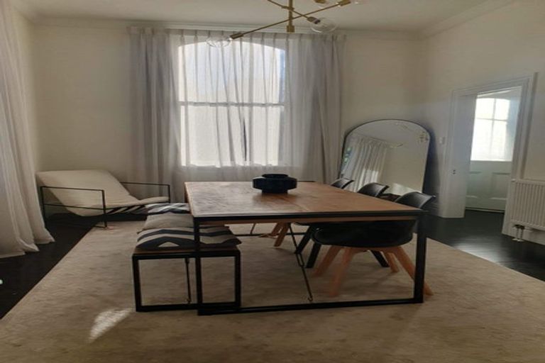 Photo of property in 13a George Street, Thorndon, Wellington, 6011