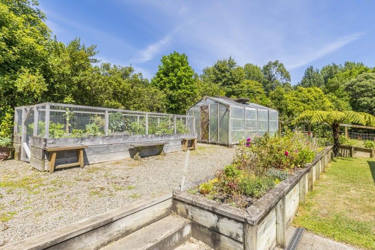 Photo of property in 45 Mahaki Road, Nikau Valley, Paraparaumu, 5032