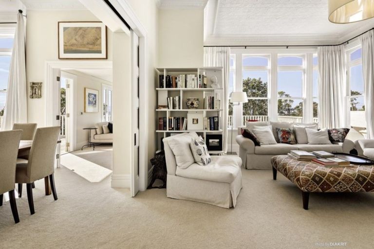 Photo of property in 18 Central Terrace, Kelburn, Wellington, 6012