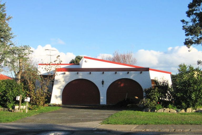 Photo of property in 72 Florence Avenue, Orewa, 0931