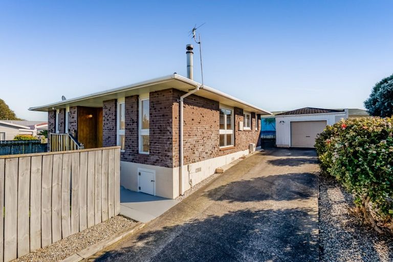 Photo of property in 7 Oleander Place, Bell Block, New Plymouth, 4312