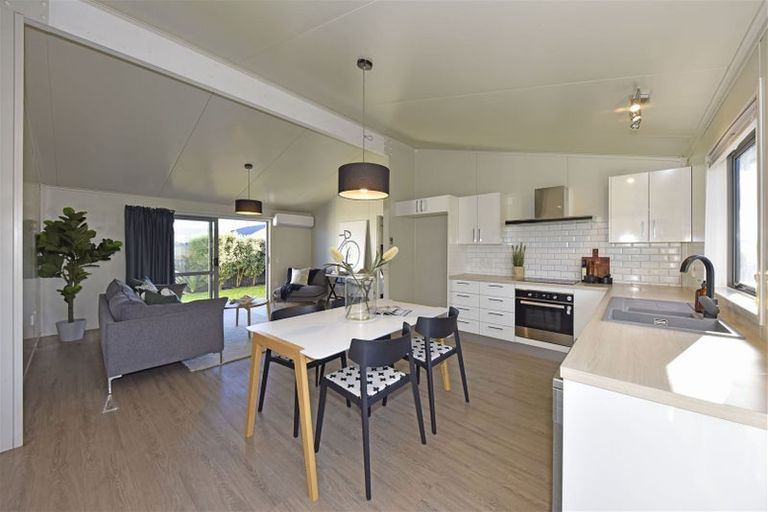 Photo of property in 3 Kingsbridge Drive, Burwood, Christchurch, 8083