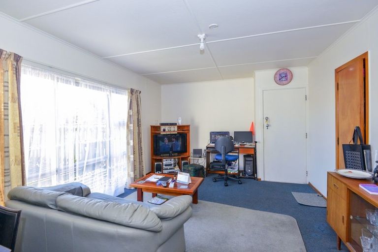 Photo of property in 1/806 Lyell Street, Akina, Hastings, 4122