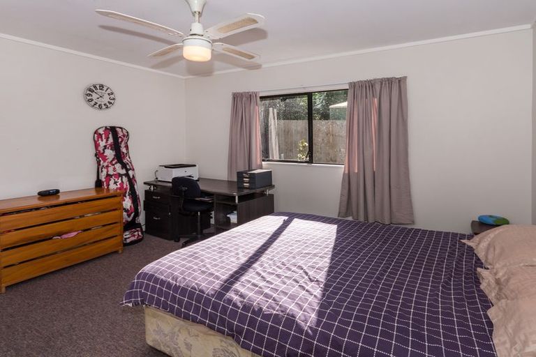 Photo of property in 2/16 Boundary Road, Opaheke, Papakura, 2113