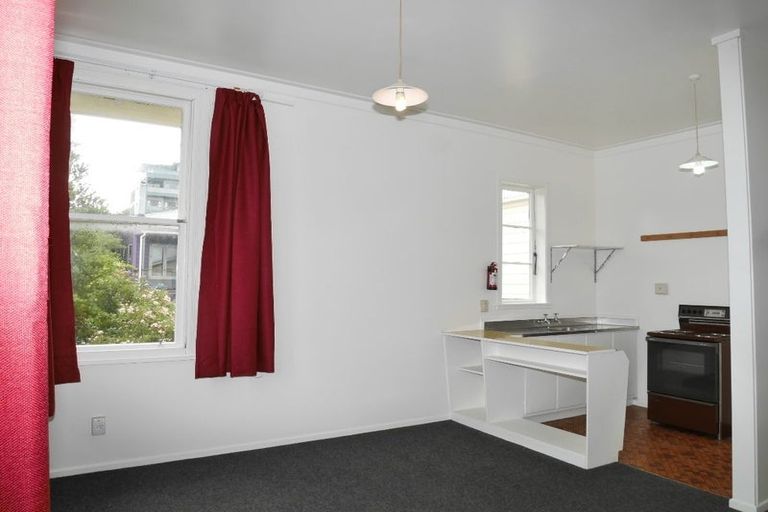 Photo of property in 19 Hiropi Street, Newtown, Wellington, 6021