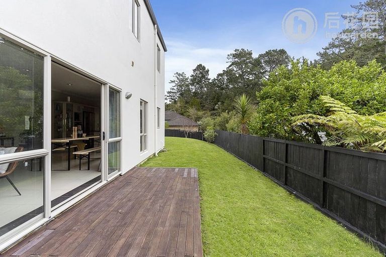 Photo of property in 17 Miromiro Street, Greenhithe, Auckland, 0632