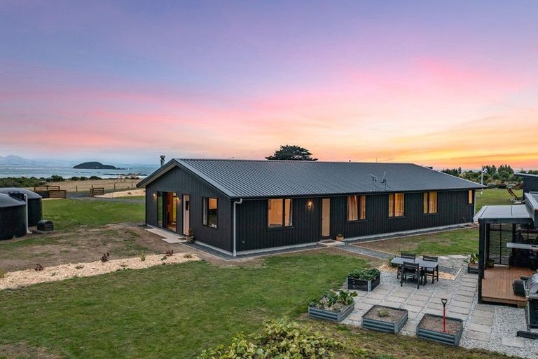 Photo of property in 10 Otuarae Drive, Taieri Beach, Brighton, 9091