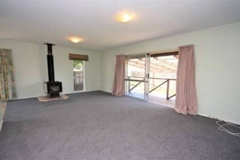 Photo of property in 2/4 Cumberland Street, Tauhara, Taupo, 3330
