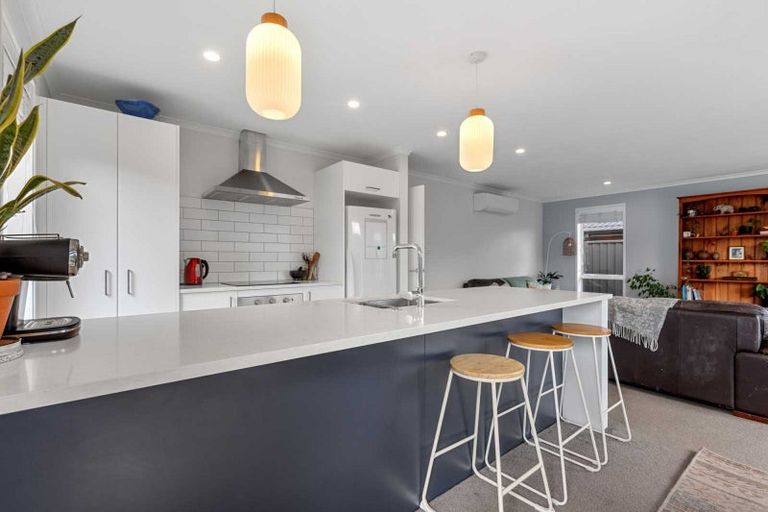 Photo of property in 10 Pioneer Crescent, Omokoroa, 3114