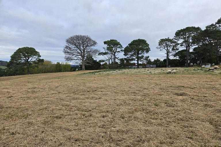 Photo of property in 683 Ridge Road, Riverhead, 0793