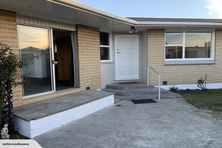 Photo of property in 4 Wolsey Place, Hillmorton, Christchurch, 8025