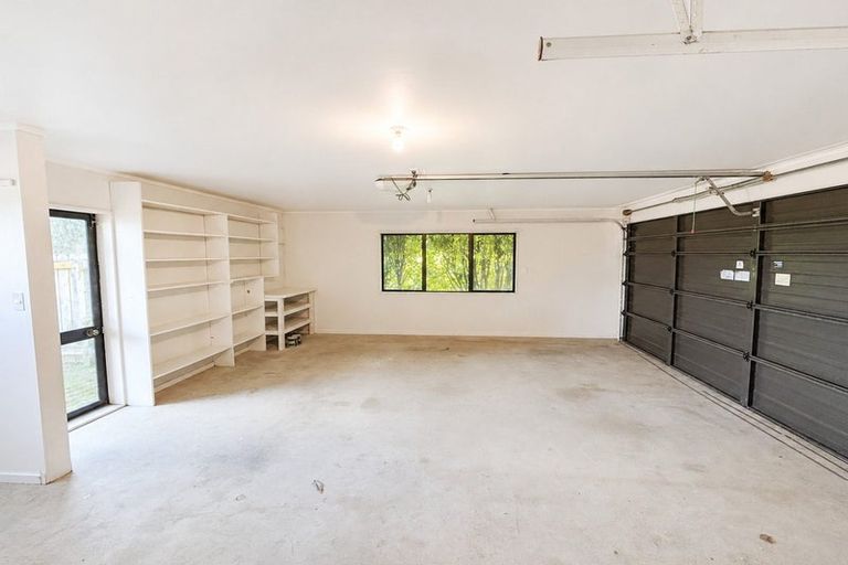 Photo of property in 3 Kadina Place, Botany Downs, Auckland, 2010