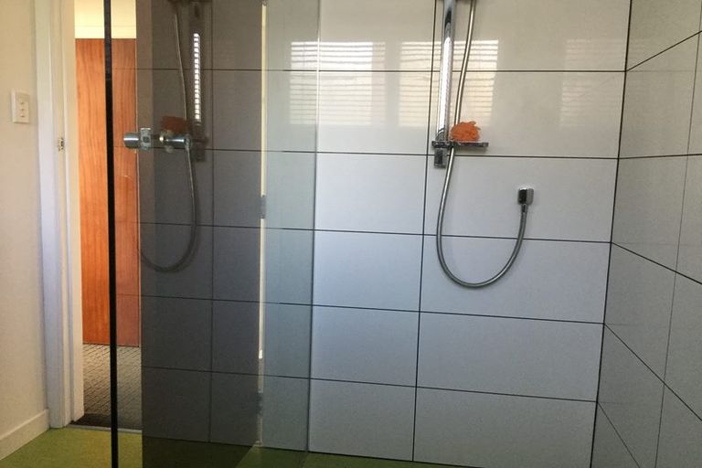 Photo of property in 2 Morley Street, New Plymouth, 4310