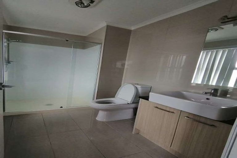 Photo of property in 6 Lane Cameron Place, Flat Bush, Auckland, 2019