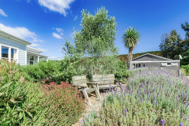 Photo of property in 17 Paetawa Road, Peka Peka, Waikanae, 5391