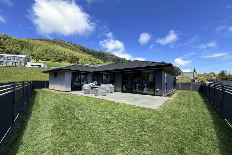 Photo of property in 2 Crathie Place, Nelson South, Nelson, 7010