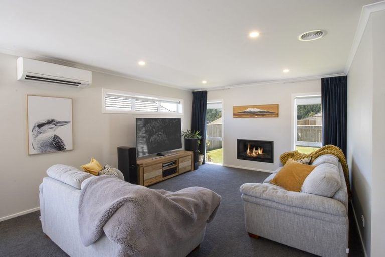 Photo of property in 20 Schooner Drive, Whitby, Porirua, 5024