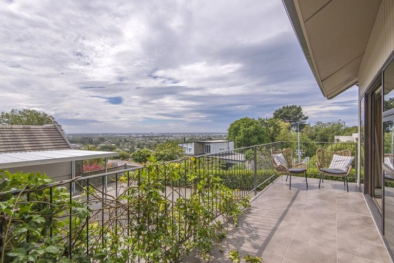 Photo of property in 36 Dyers Pass Road, Cashmere, Christchurch, 8022