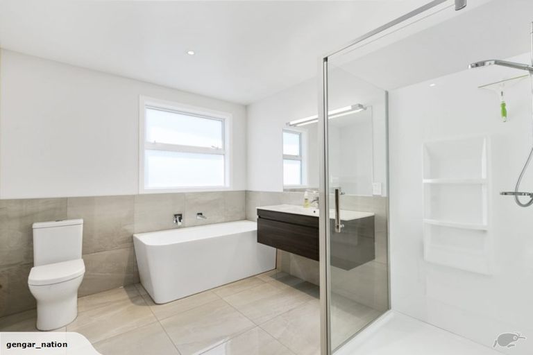 Photo of property in 1 Tuangi Way, Papamoa Beach, Papamoa, 3118