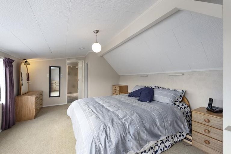 Photo of property in 7a Clinker Grove, Silverstream, Upper Hutt, 5019