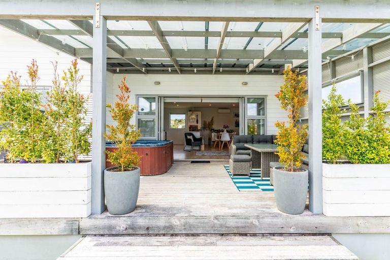 Photo of property in 14 Parklands Avenue, Mangawhai Heads, Mangawhai, 0505