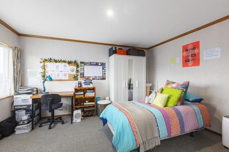 Photo of property in 152 Queen Street, North Dunedin, Dunedin, 9016