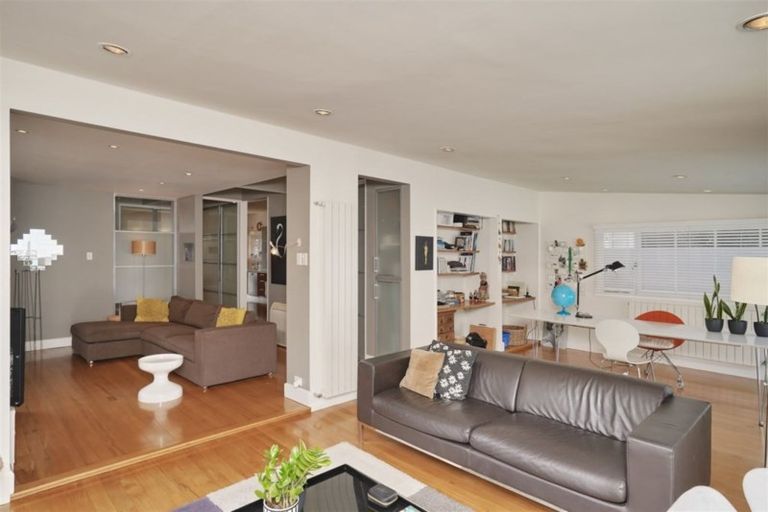 Photo of property in 12 Marriner Street, Sumner, Christchurch, 8081