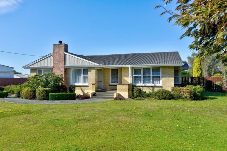 Photo of property in 102 Ferry Road, Edendale, 9825