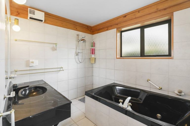 Photo of property in 1 Boojum Dell, Kinloch, Taupo, 3377