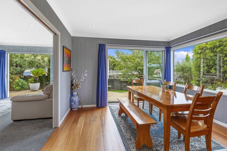 Photo of property in 21 Saint Johns Terrace, Tawa, Wellington, 5028